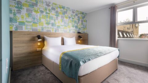 Doble bed in Dublin city centre